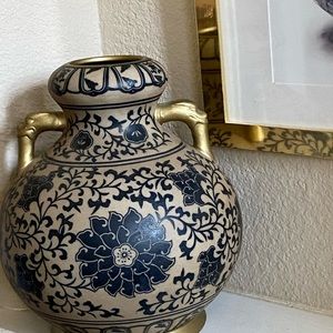Asian blue vase